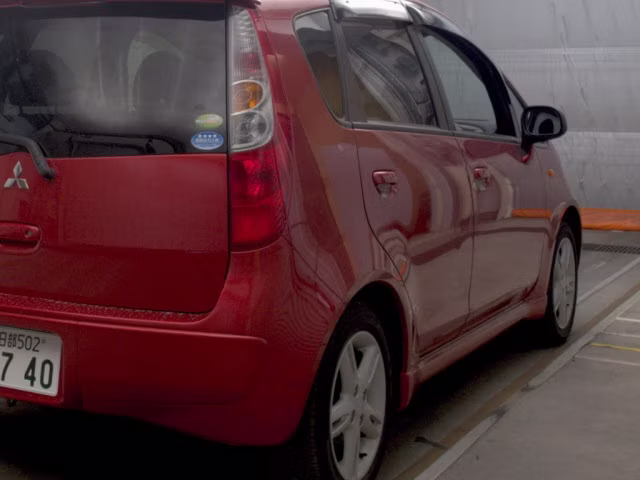 MITSUBISHI COLT