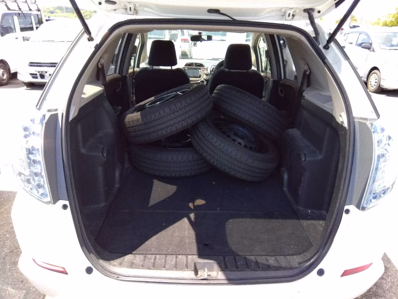 HONDA FIT SHUTTLE