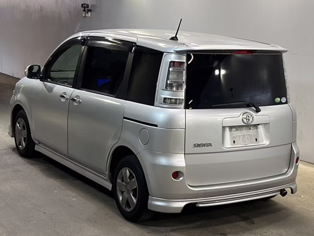 TOYOTA SIENTA