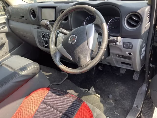 NISSAN NV350 CARAVAN