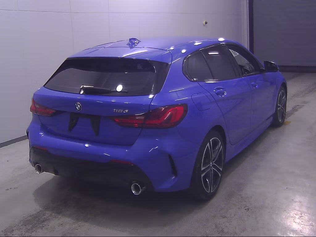 BMW 1-SERIES