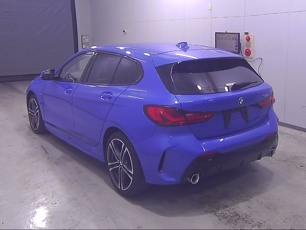 BMW 1-SERIES