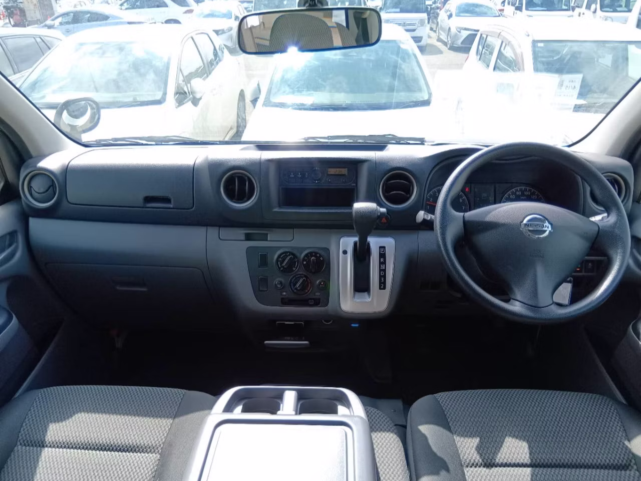 NISSAN NV350 CARAVAN