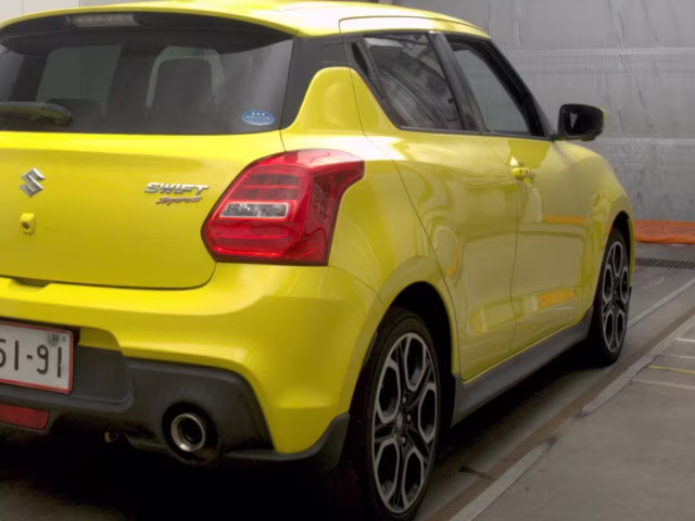 SUZUKI SWIFT