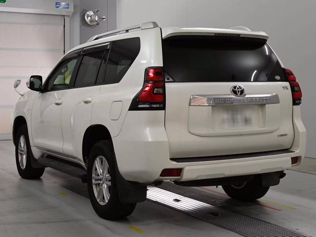 TOYOTA LAND CRUISER PRADO
