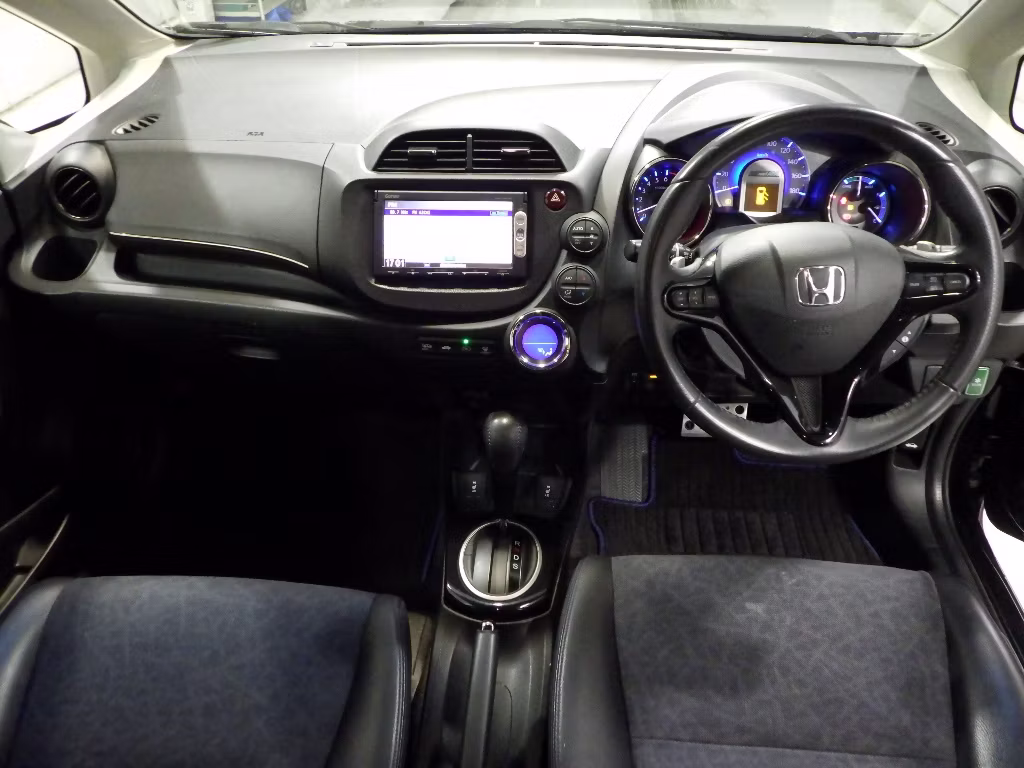 HONDA FIT SHUTTLE