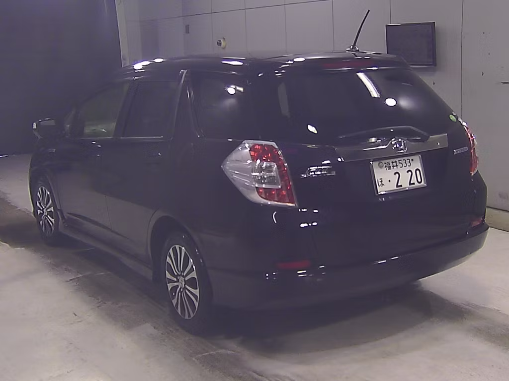 HONDA FIT SHUTTLE