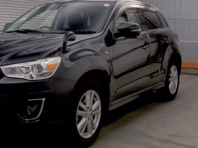 MITSUBISHI RVR