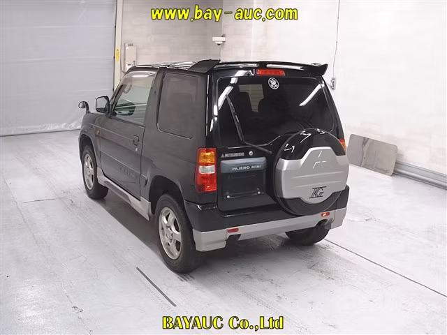 MITSUBISHI PAJERO MINI