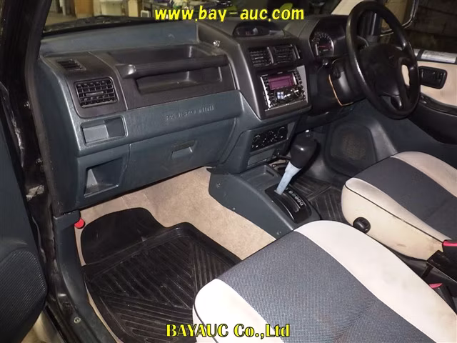 MITSUBISHI PAJERO MINI