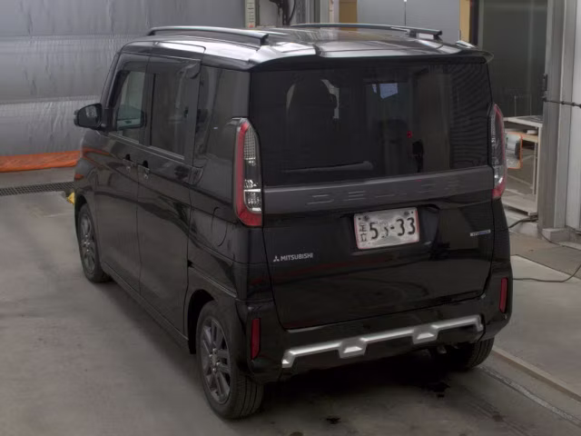 MITSUBISHI DELICA MINI
