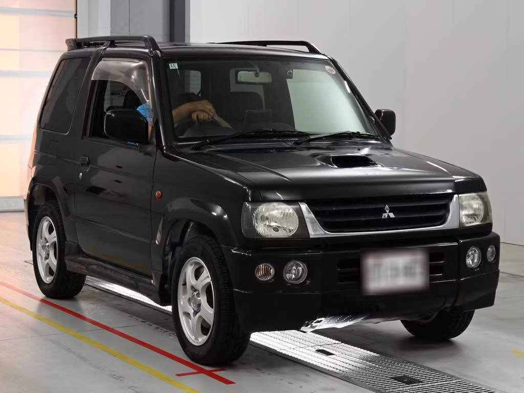 MITSUBISHI PAJERO MINI