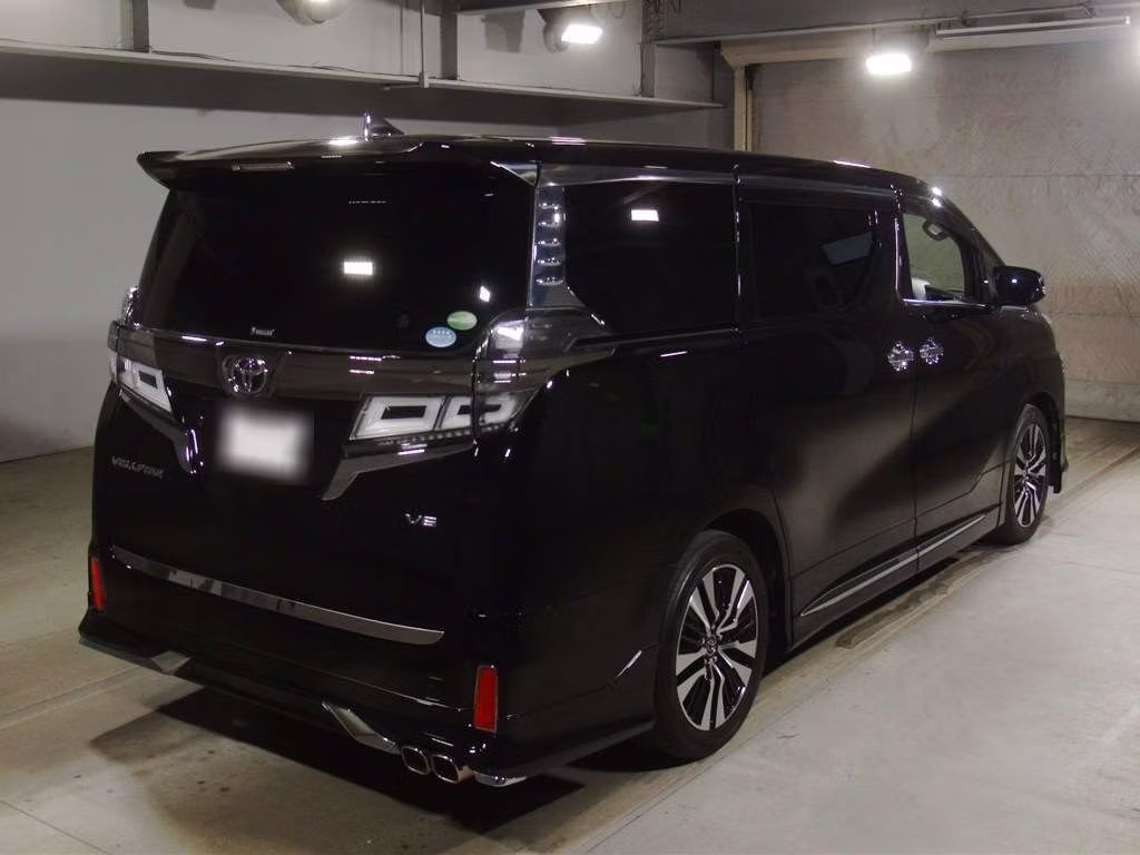 TOYOTA VELLFIRE