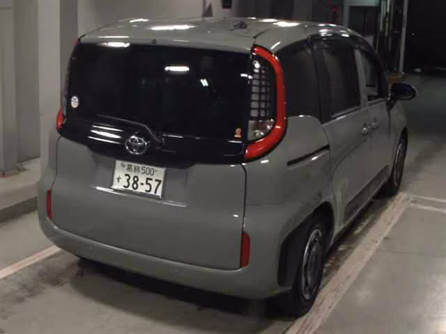 TOYOTA SIENTA