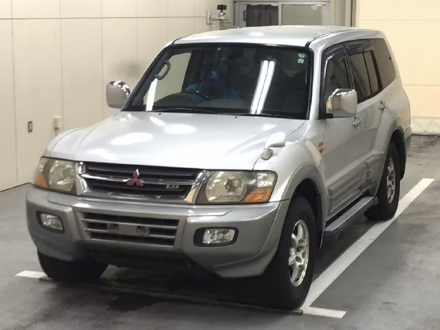 MITSUBISHI PAJERO