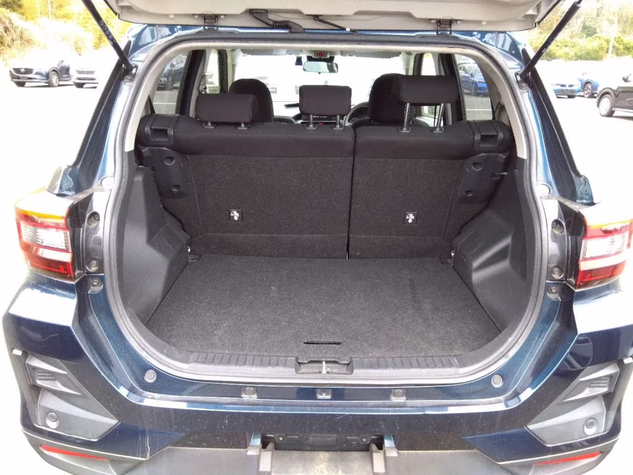 DAIHATSU ROCKY