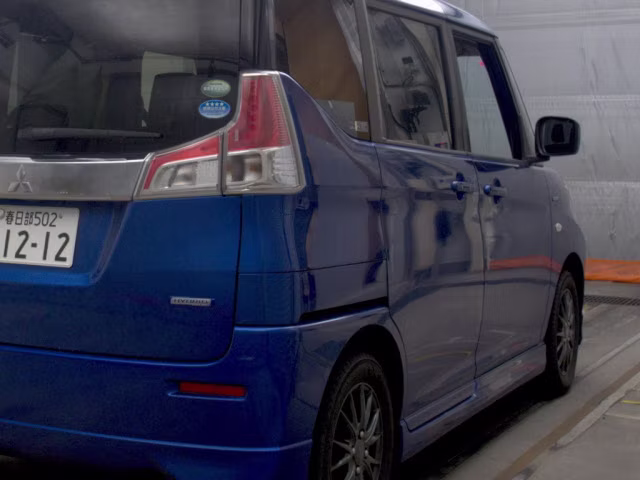 MITSUBISHI DELICA D:2