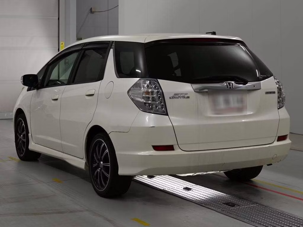 HONDA FIT SHUTTLE