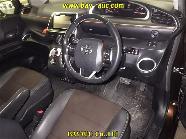 TOYOTA SIENTA