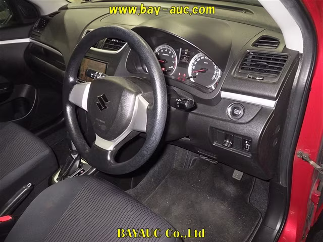 SUZUKI SWIFT