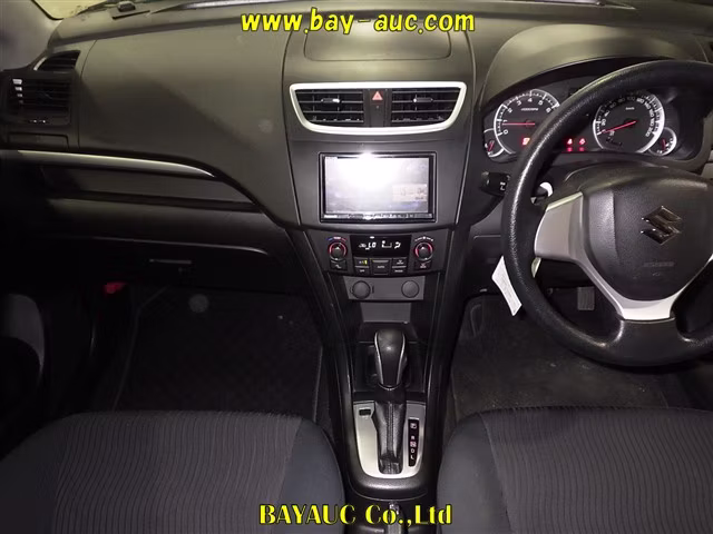 SUZUKI SWIFT