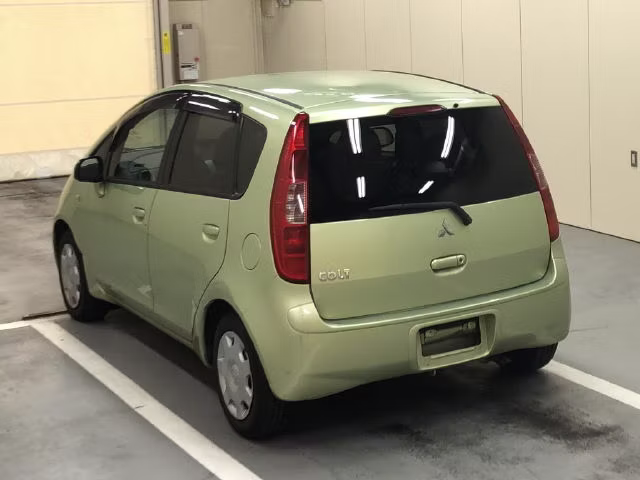 MITSUBISHI COLT