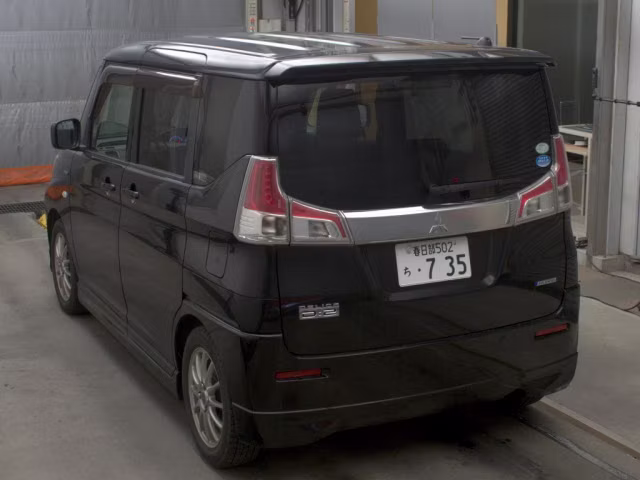 MITSUBISHI DELICA D:2