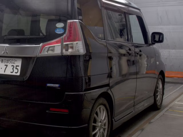MITSUBISHI DELICA D:2