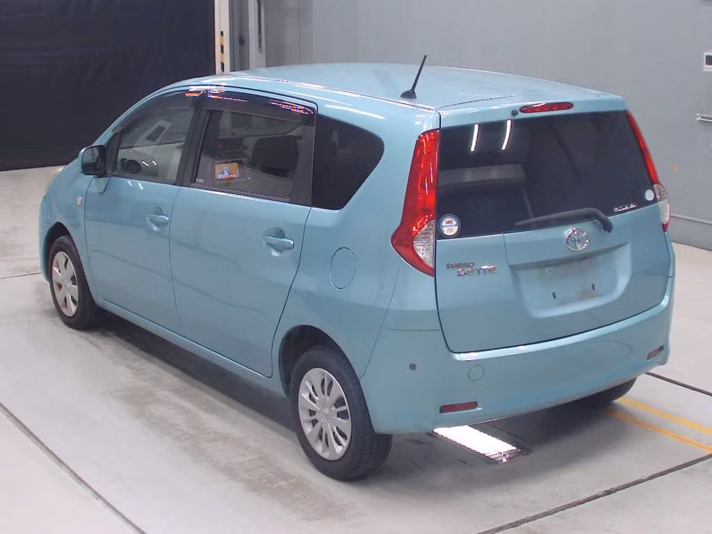 TOYOTA PASSO SETTE