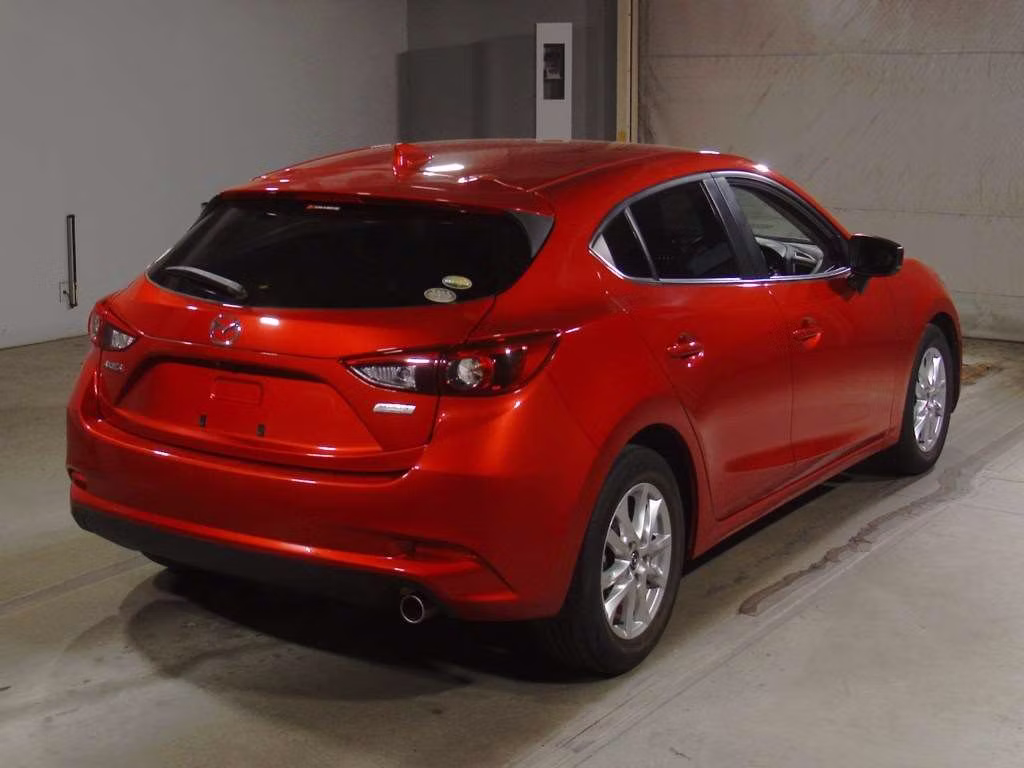 MAZDA AXELA