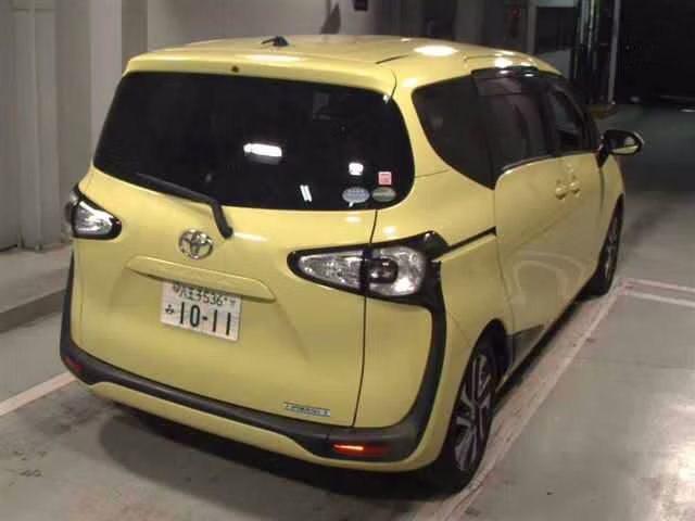 TOYOTA SIENTA