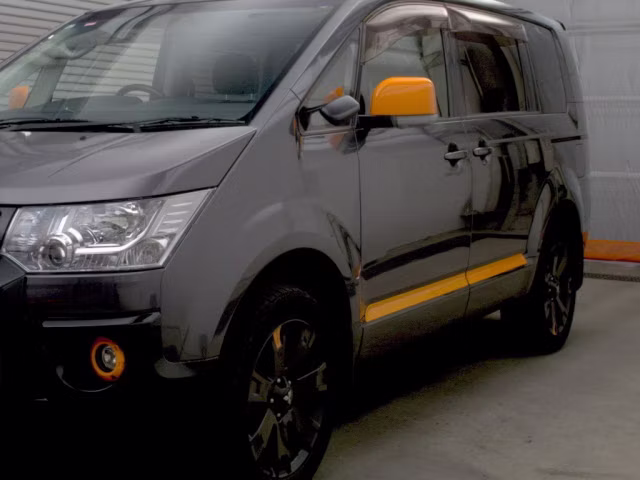 MITSUBISHI DELICA D:5