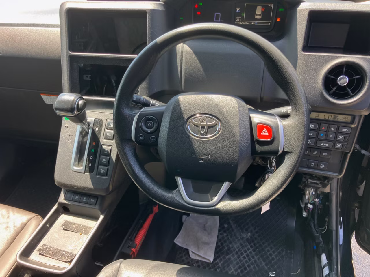 TOYOTA JPN TAXI