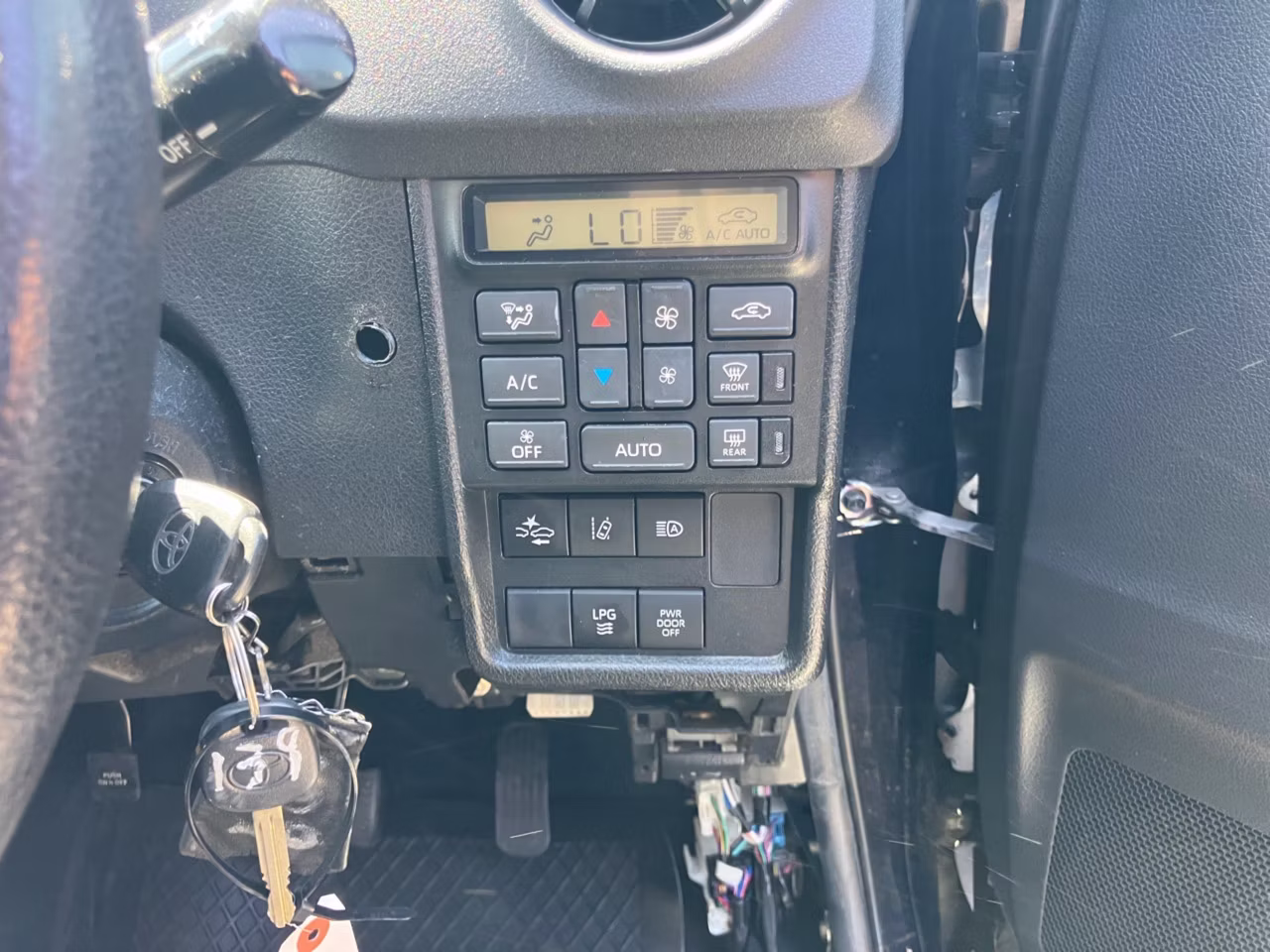 TOYOTA JPN TAXI