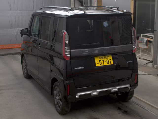 MITSUBISHI DELICA MINI