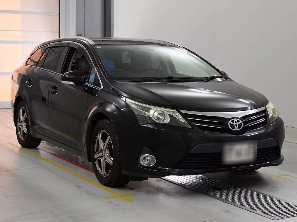 TOYOTA AVENSIS