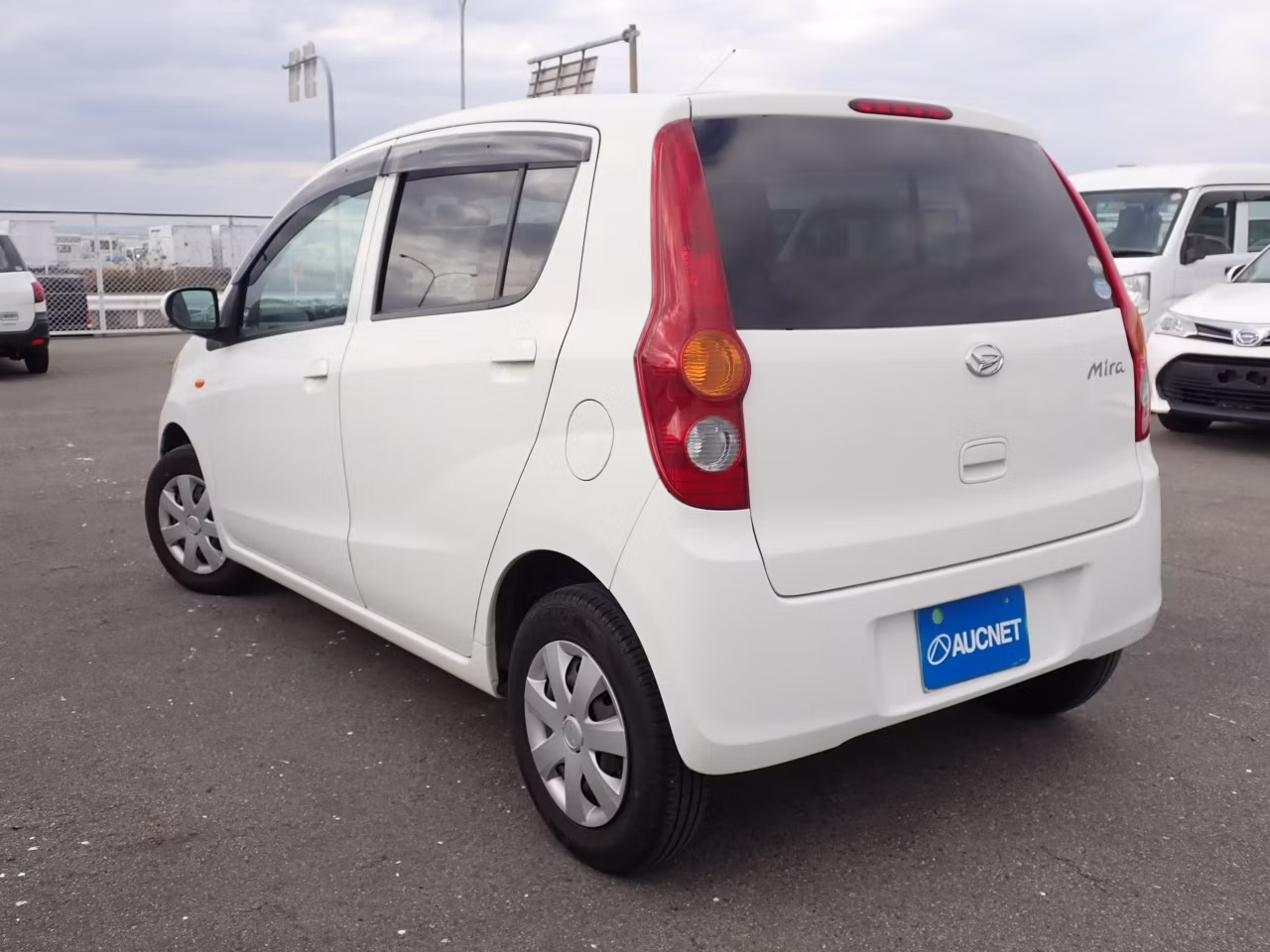 DAIHATSU MIRA