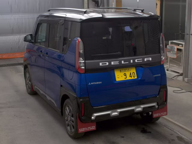 MITSUBISHI DELICA MINI