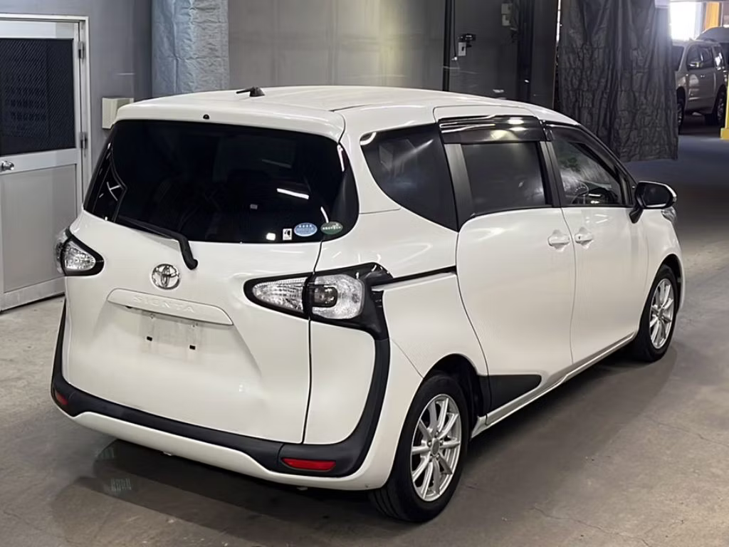 TOYOTA SIENTA