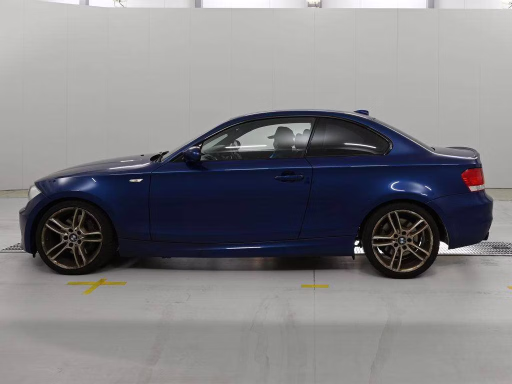 BMW 1-SERIES