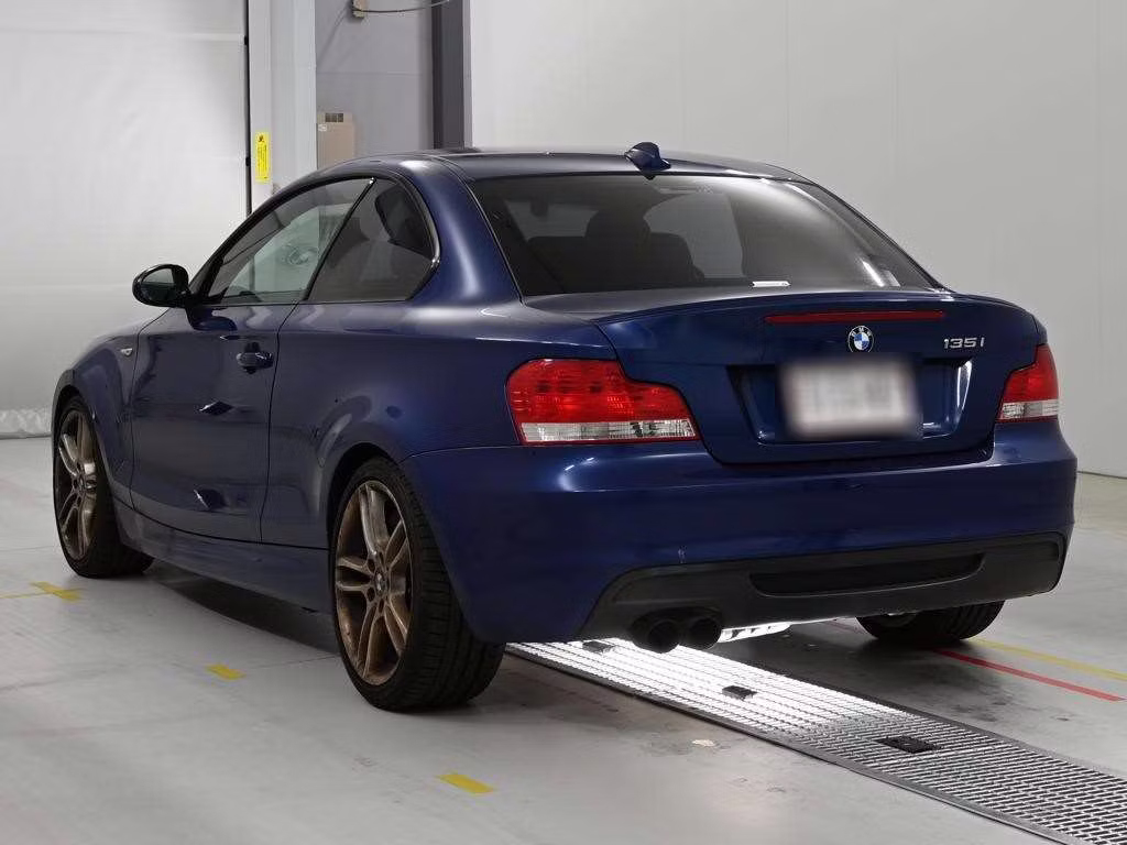 BMW 1-SERIES