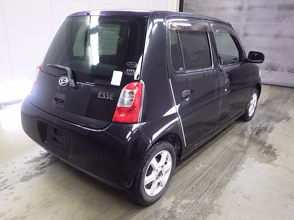 DAIHATSU ESSE