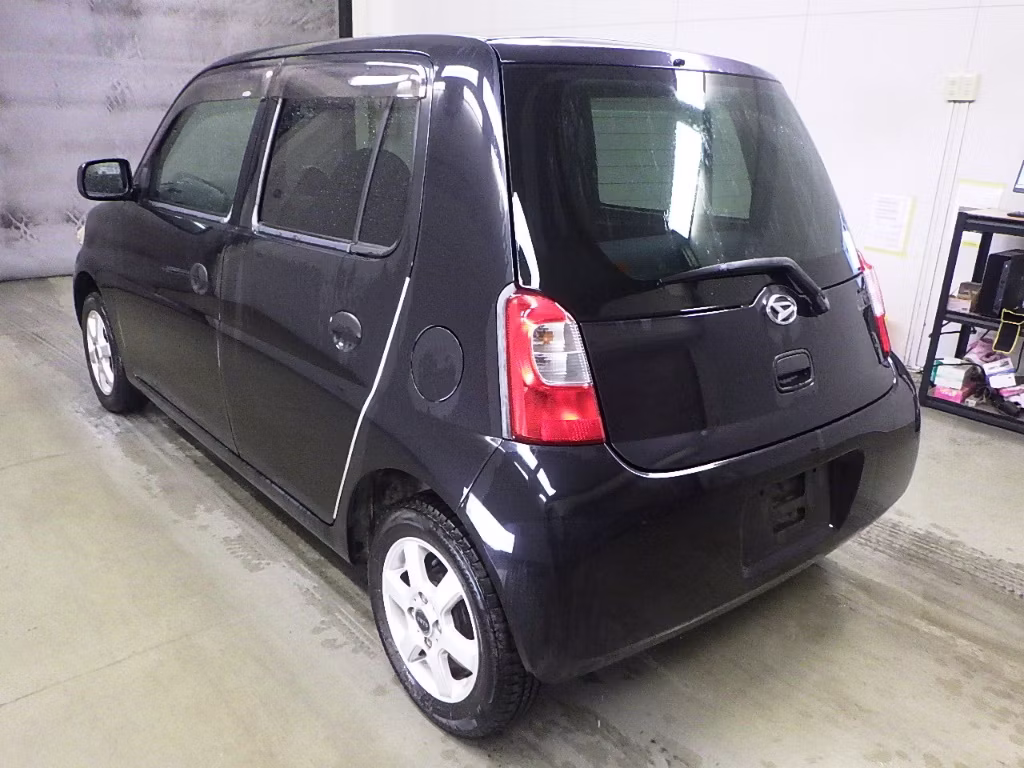 DAIHATSU ESSE