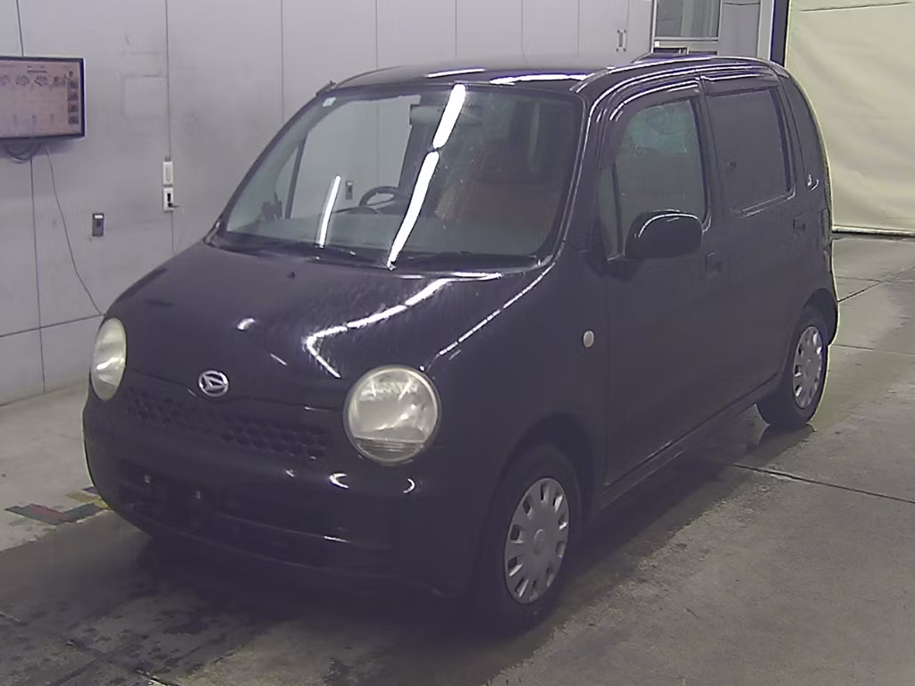 DAIHATSU MOVE LATTE