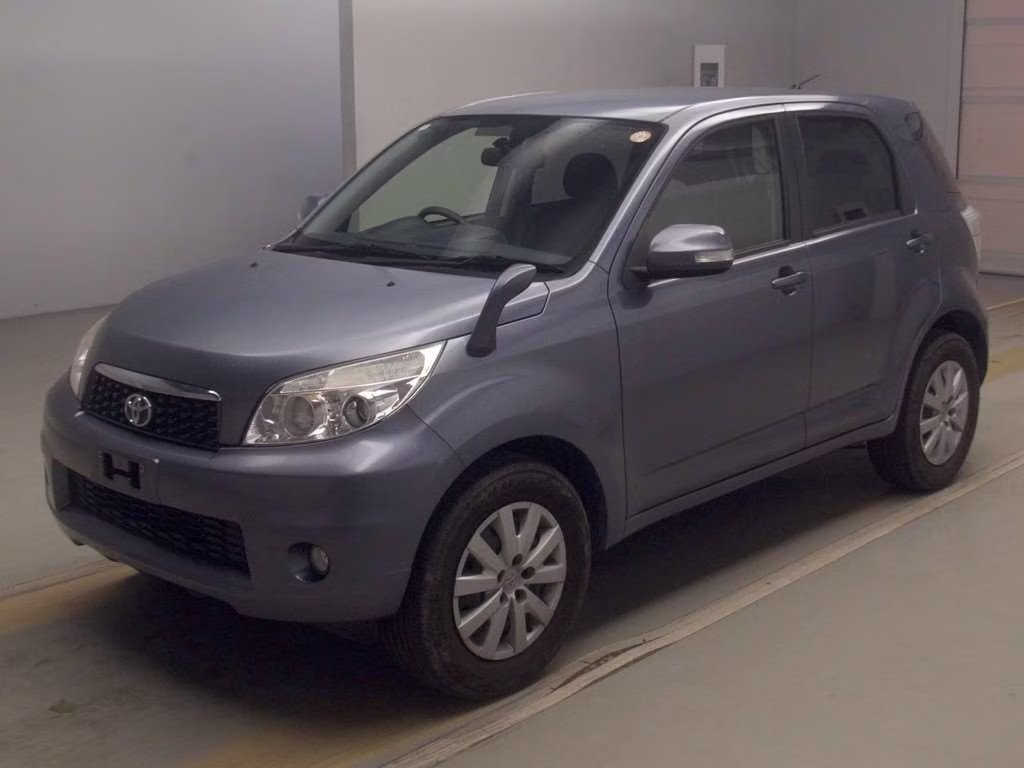 TOYOTA RUSH
