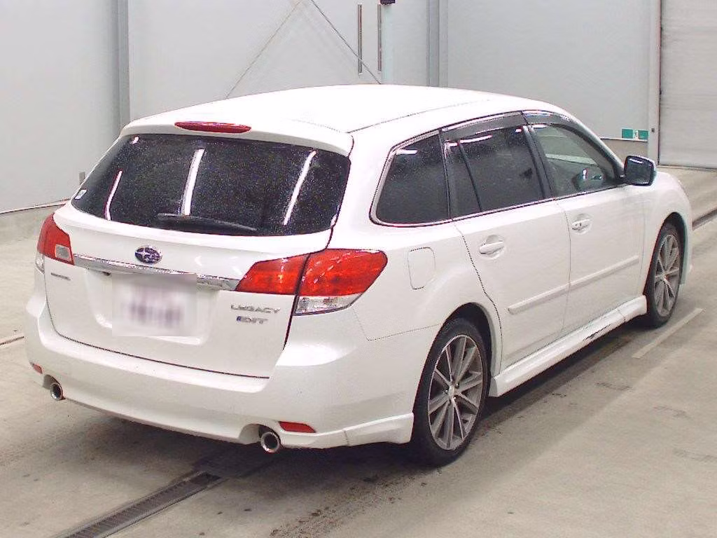 SUBARU LEGACY