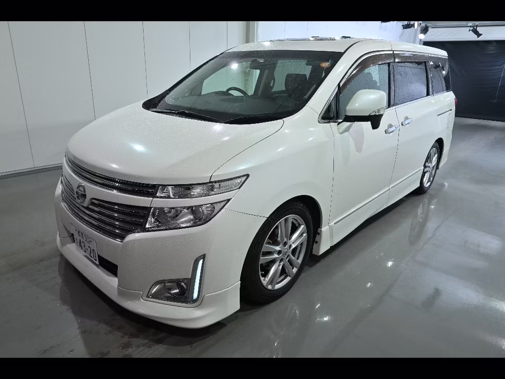 NISSAN ELGRAND