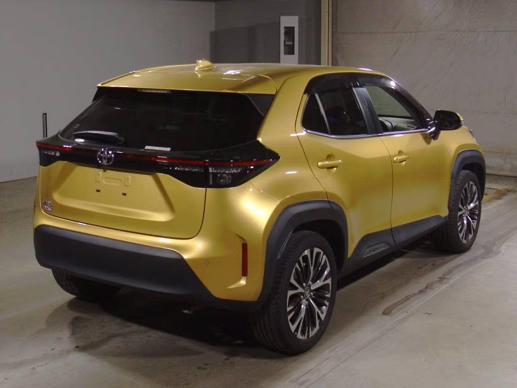 TOYOTA YARIS CROSS