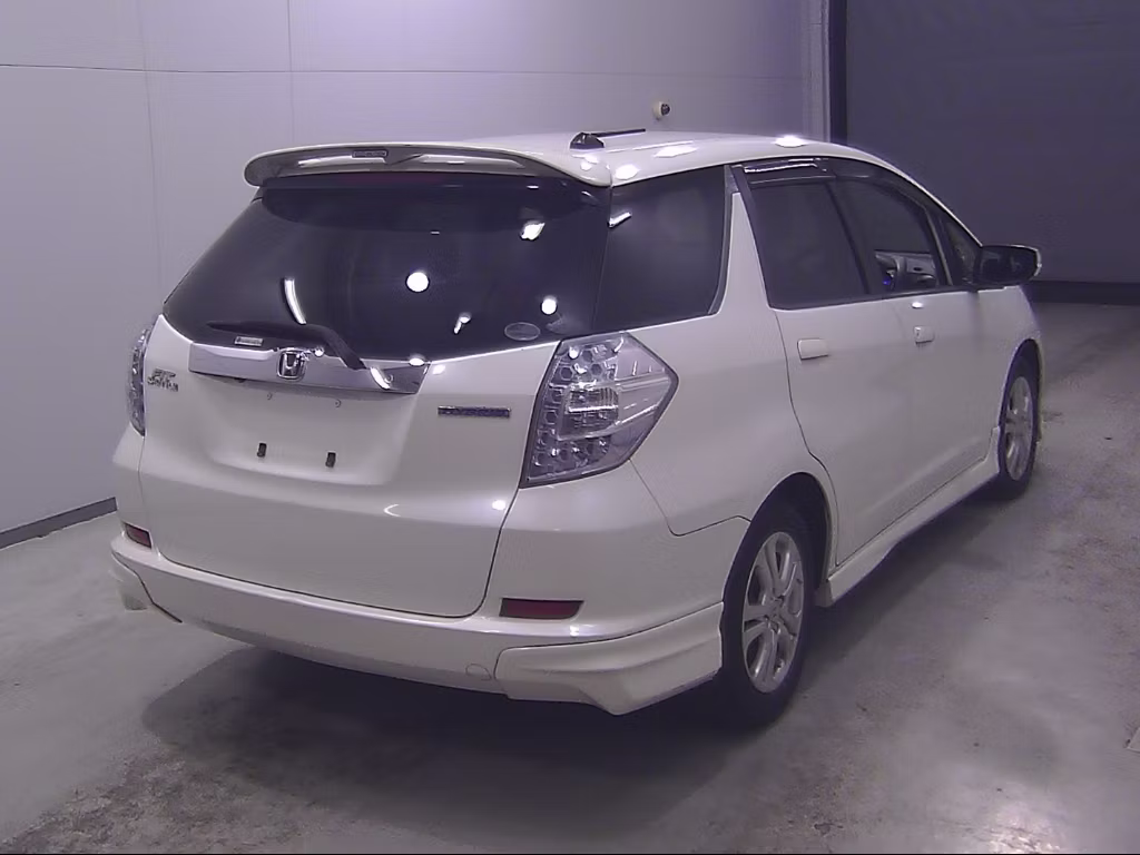 HONDA FIT SHUTTLE