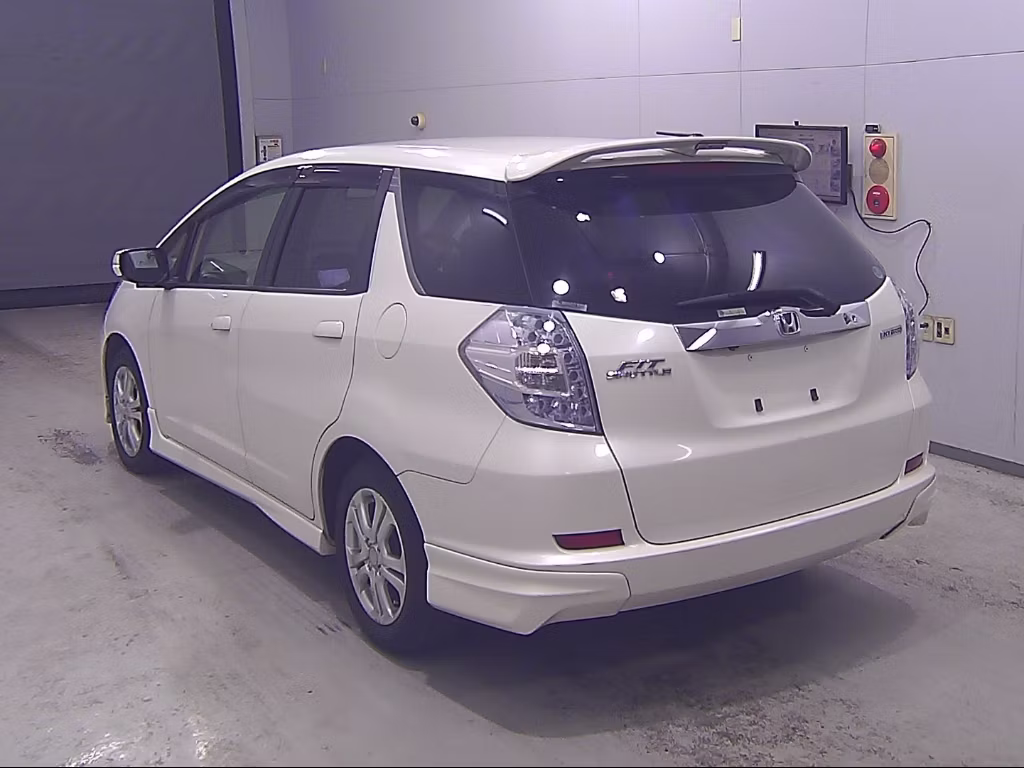 HONDA FIT SHUTTLE